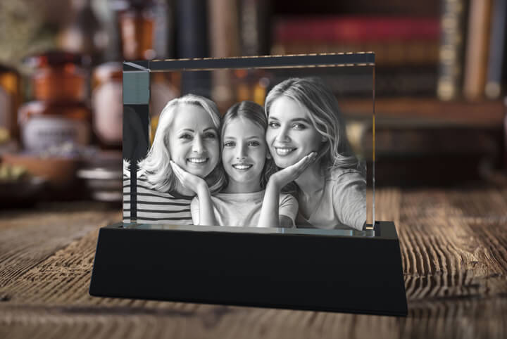 mom and daughter image laser engraved in a 3D photo crystal rectangle