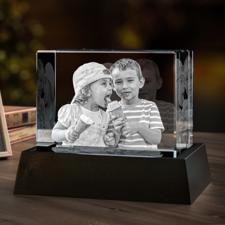 mom and daughter image laser engraved in a 3D photo crystal rectangle